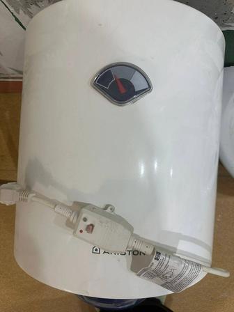 Бойлер Аристон 50л