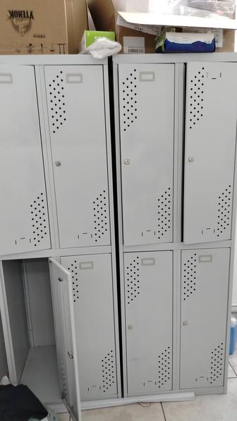 Продаются железные шкафы для одежды