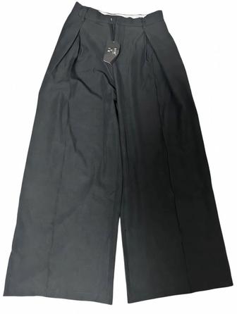 Новые штаны широкие, серые. L