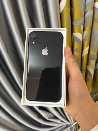 iPhone XR черный 64Gb в отличном состоянии