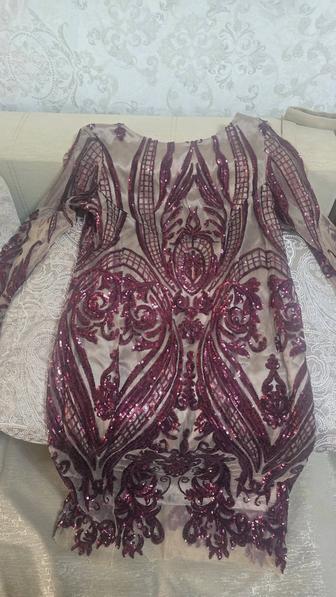 Продам платье нарядное