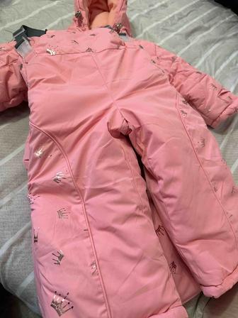 Продам куртку для девочки