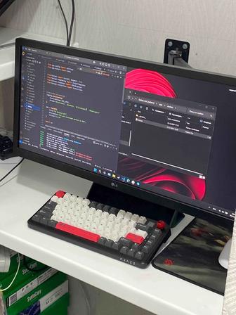 Монитор LG UltraWide
