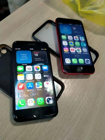 Продам два Айфона se