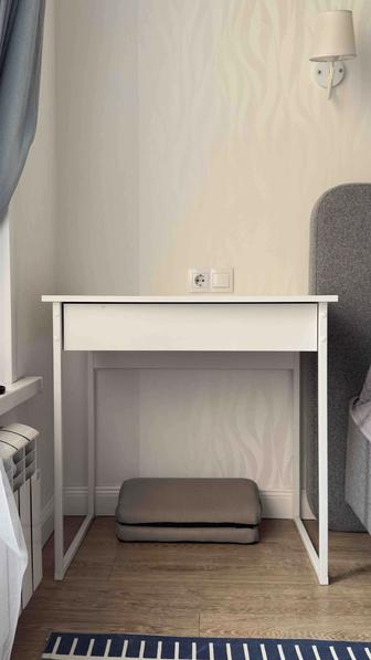 Стол письменный