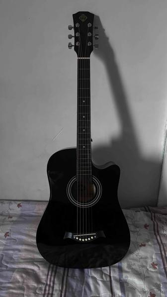 Продам гитару