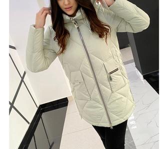 Продам зимний пуховик.