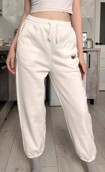 Спортивные штаны женские