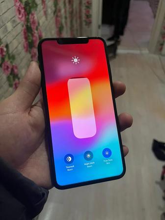 Продам Айфон XS MAX 256gb