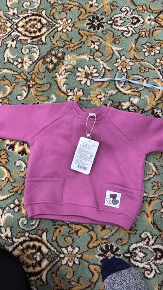 Продам свитшот для девочки