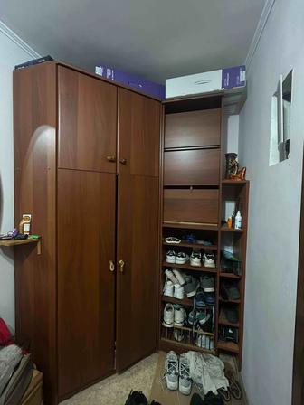 Продам шкаф угловой