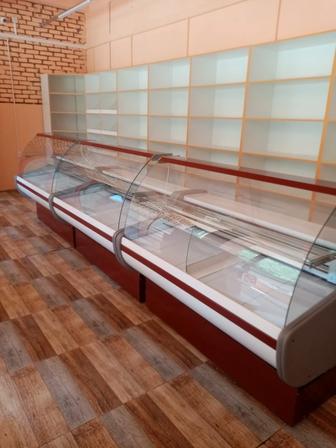 Продается витринные холодильники