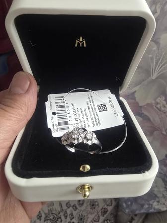 Ювелирные украшения бриллиантовое кольцо