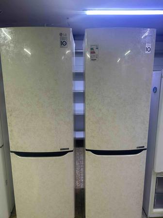 Холодильник lg