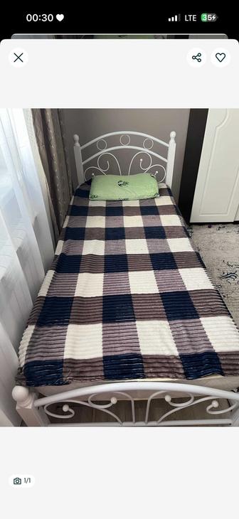 Кровать односпальная