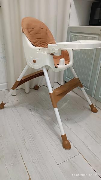 Стул для кормления.