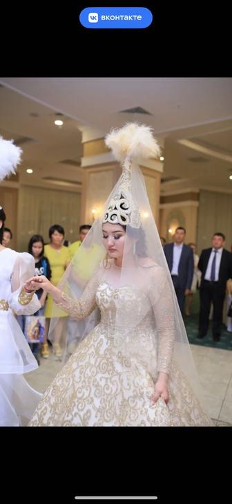 Платье на узату