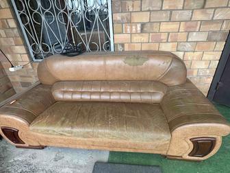Отдам даром диван