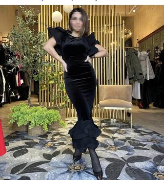 Продам вечернее платье на новый год