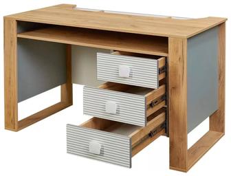 Стол для ученика фабричного качества