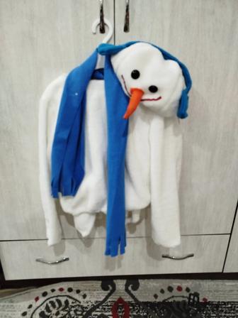 Новогодний костюм снеговика