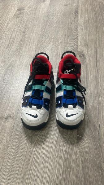 Детские кроссовки