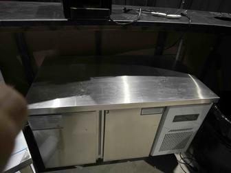 Продам стол холодильник для бара