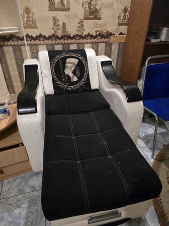 2 кресла продаю