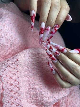 Маникюр, педикюр, наращивание ногтей