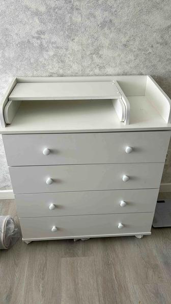 Продам детский комод с пеленальным столиком