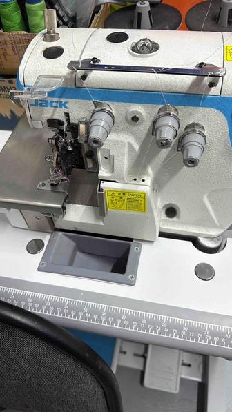 Продам ролевый оверлок