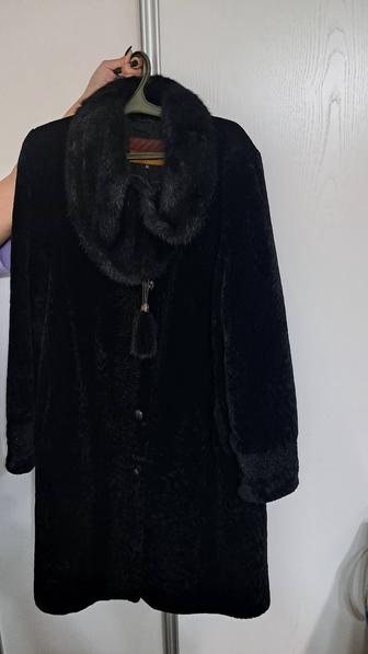 Продам мутоновую шубу