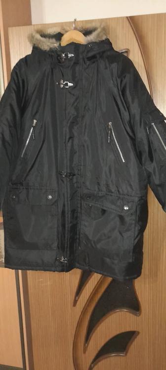 Продам зимние куртки