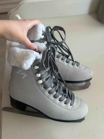 Коньки женские 36 размер