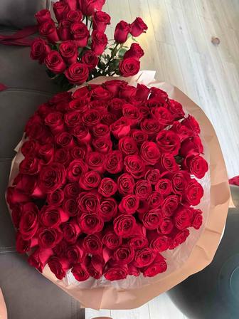 Продам букет свежих цветов 101 Роза красная
