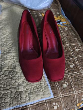 Женские туфли