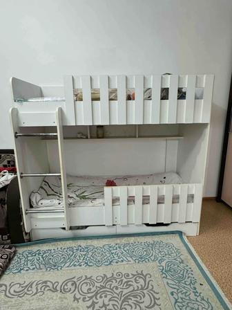 Двух яростная кровать