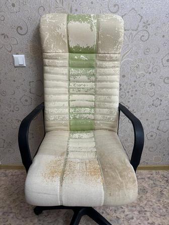 Продается офисные кресла