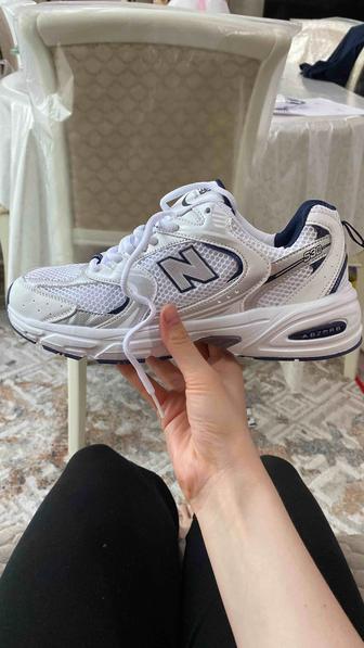 Продам летние кроссовки под NB530