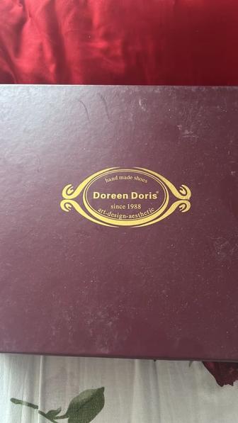 Продам новые сапоги