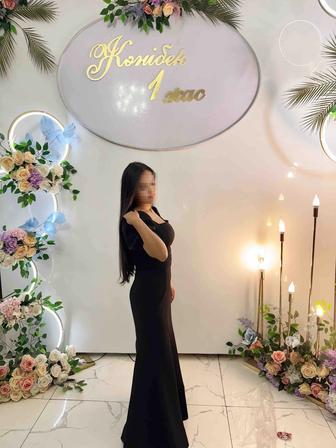 Вечернее платье