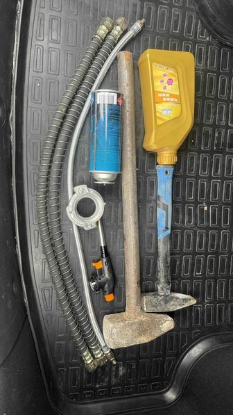 Кувалда и т.д. Все что на фото за .