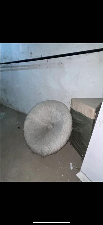 Продается кресло меховое