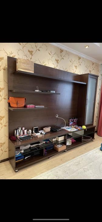 Отдам даром стенку в гостиную