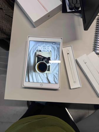 Ipad 8, Apple Pencil вместе