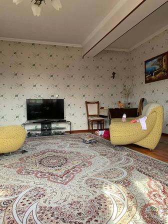 Продам срочно диван и кресла