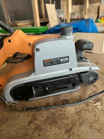Ленточная шлифмашина INGCO Belt Sander PBS12001