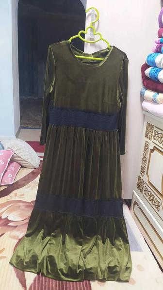 Продам платье в отличном состоянии размер 52,54...