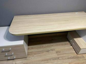 Стол письменный