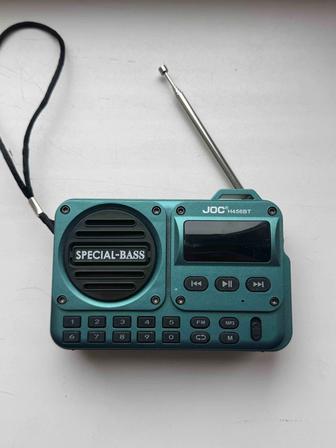 Миниприемник FM с плейером МР-3